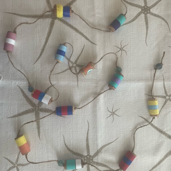 Nautical cork buoy garland - Picture 3 of 11